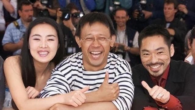 姜宏波：被姜文看中，靠“脱”一举成名，如今51岁为何依旧单身？