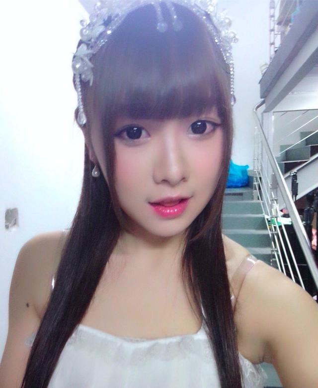 最疯狂女团？曝48系团直播中出现救命呼喊，还曾被曝队内互殴
