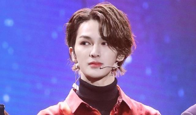 留胡子、秀肌肉，“扫娘风暴”过后，小鲜肉终于硬起来了