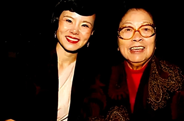 98岁丈夫离世,2人携手71年:2个月后,89岁的王昆追随而去