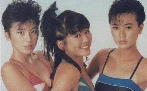 《开心鬼》拍了5部，中间还有一部番外篇，集齐了6位“开心少女”
