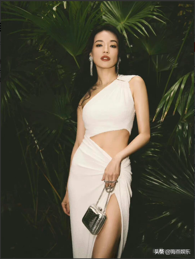 19岁舒淇拍“全裸写真”“三级片”一脱成名，老板亲自上场