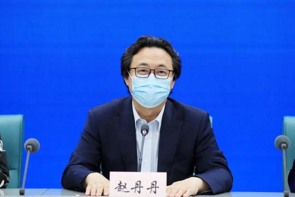 上海社会面新增4+2，静安、虹口将全区封控？为何陆续新增感染者？回应→