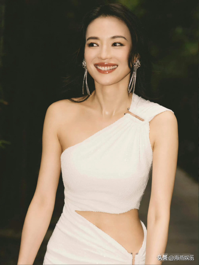 19岁舒淇拍“全裸写真”“三级片”一脱成名，老板亲自上场