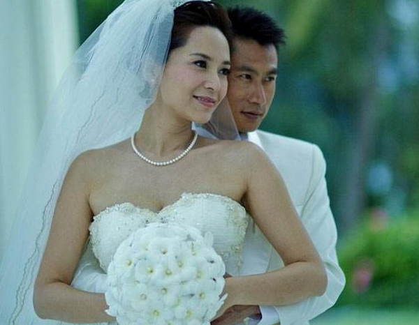 朱少杰：农村小伙娶混血港姐，妻子倒贴3套房，娶个好女人旺三代