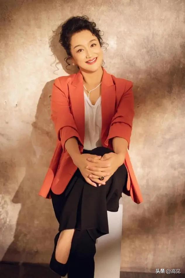 63岁无儿无女，因45000物业费被起诉，知名演员杨昆现状让人心酸