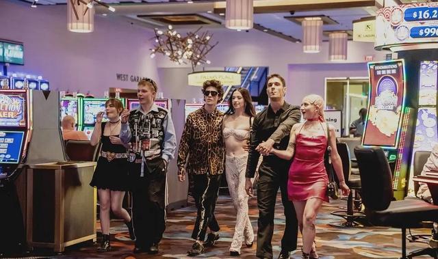 盘点2024年这三部尺度不输HBO,刺激又大胆,不看太亏了。