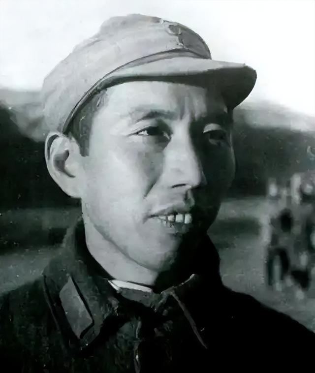 毛主席突然来电，王震以为有大事，毛主席：王胡子！你啥时来看我