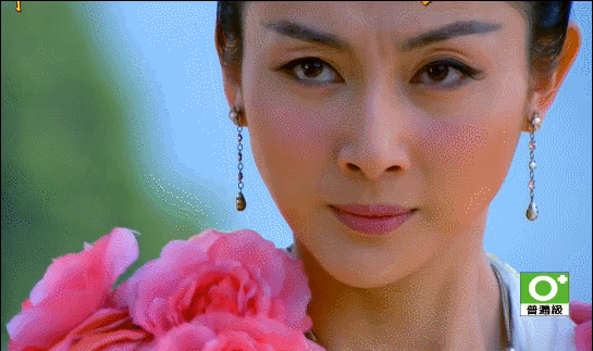 6版《天龙八部》李青萝对比：少时不知舅妈美，只顾看神仙姐姐了