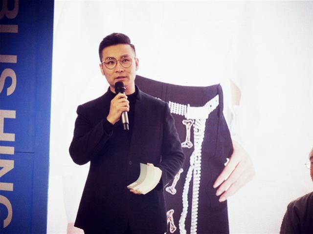 歌唱家陈思思出版《思情话忆》，回顾沅水河畔湘北女孩的寻梦之旅