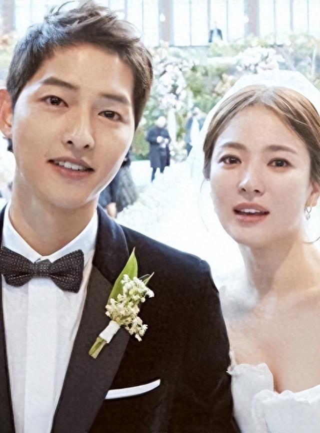 宋仲基二婚娶英国人，两年生两胎，如今的宋慧乔，证实了大家猜想