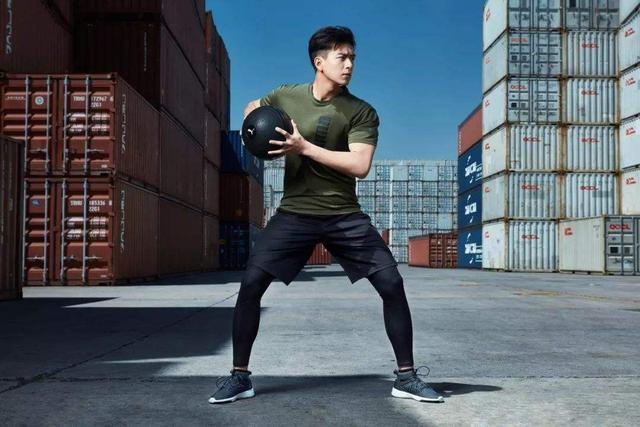 明星体重曝光：李现黄晓明差不多，吴磊那么轻，杨紫沈腾体重成谜