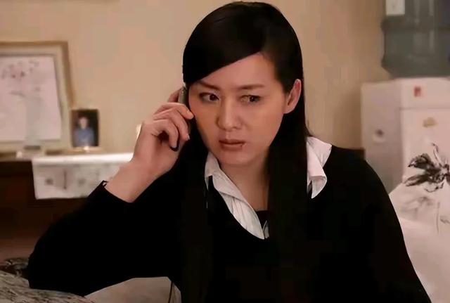 她被前夫一巴掌扇到离婚！二婚嫁世界冠军，如今54岁生活幸福