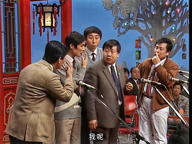 又逢一年新春时，才突然想起：这些春晚的老面孔已经永远地离开了