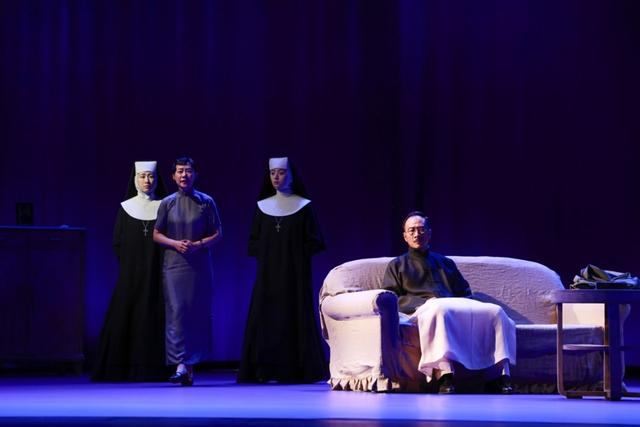 燕京新语丨缺席的鲁贵，在场的灵魂