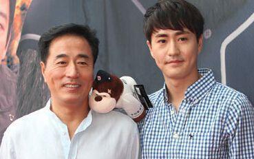 杨玏:父亲是杨立新,十几年不温不火,今却因私生活,频上热搜