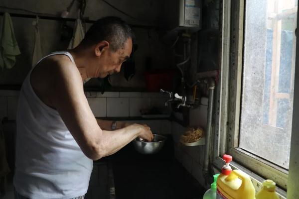 出圈半年,“天才翻译家”金晓宇现在怎么样了?