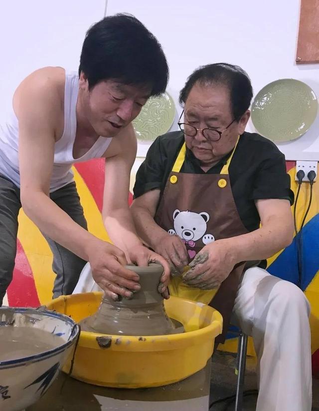 “猪八戒”马德华：现实中娶美女妻子，婚后恩爱54年零绯闻