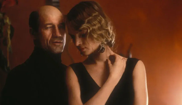 4部高分大尺度欧美电影，荷尔蒙爆棚，看完面红耳赤！