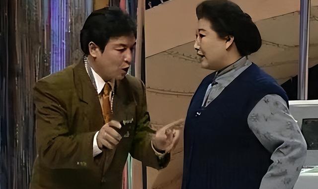 又逢一年新春时，才突然想起：这些春晚的老面孔已经永远地离开了