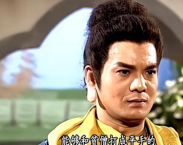 黑子：演过《打狗棍》的那图鲁，成名后不炒作没绯闻，娶芙蓉为妻
