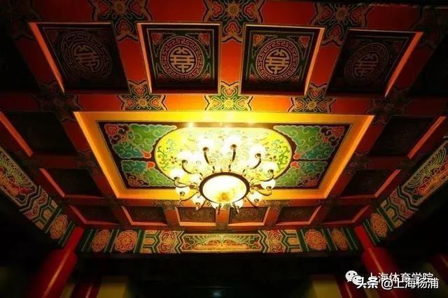 太美了！90%的上海人都不知道，杨浦这儿竟然有一座“绿瓦大楼”