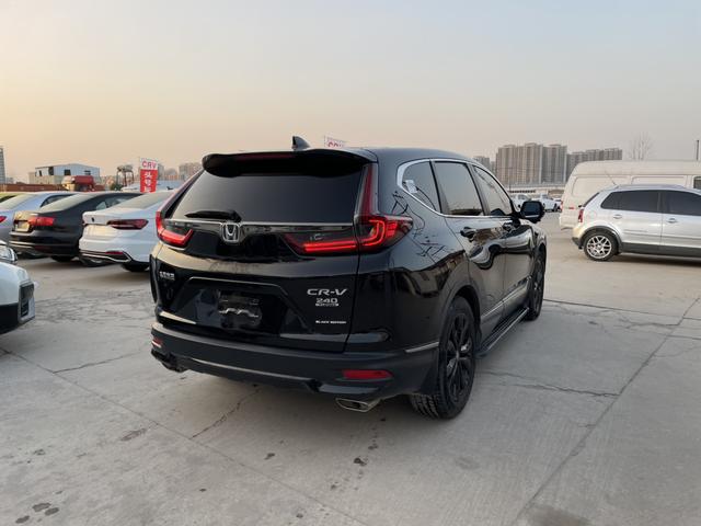 家用SUV新选择,2021款本田CR-V黑爵士版14万值吗?