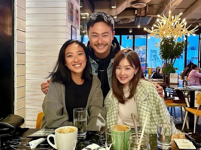 36岁TVB童星相约圈中好友聚会自言没老，离巢嫁外籍男友淡出幕前