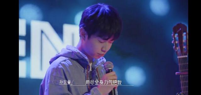 表白12次才追到的男孩儿，却被30万彩礼吓退，虽错过，但无悔