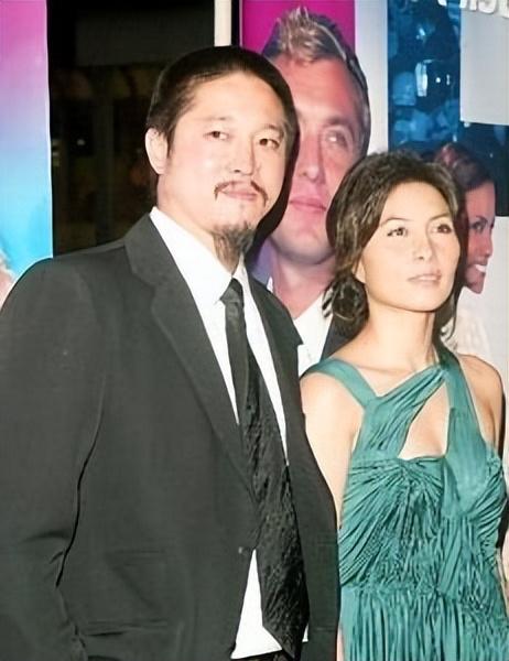状态回勇！何鸿燊49岁女婿近况曝光，传曾因病重获妻子花千万保命