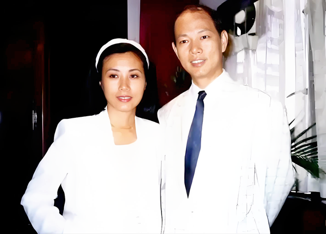 汪明荃上春晚引关注！她患双癌，丈夫罗家英患肝癌