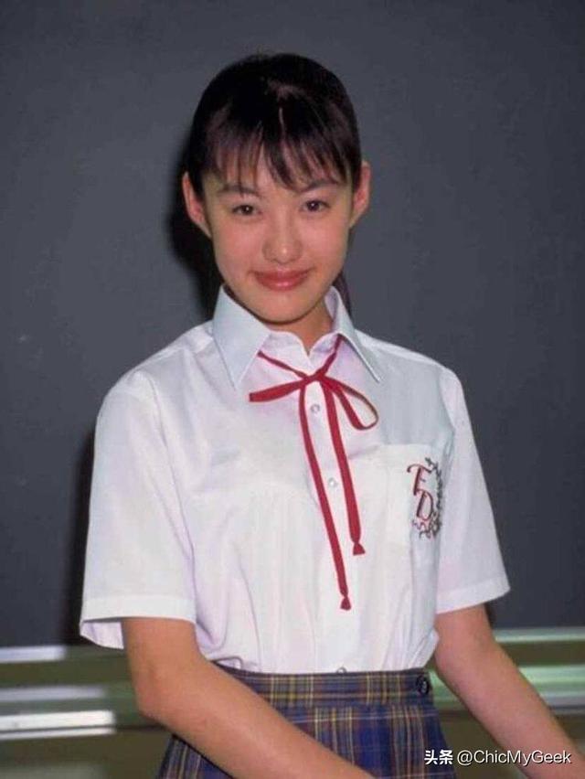 41岁友坂理惠脸歪暴瘦！日剧女神2次离婚，独自抚养18岁儿子