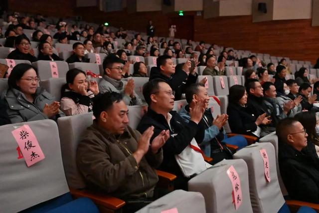 穆青精神，何以常青？