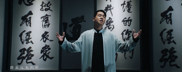 98版的《鹿鼎记》，为何被陈小春演成经典？原因与其出身有关