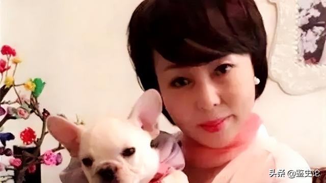 2010年，46岁女老板嫁给27岁男下属，50岁生下3胞胎，后来怎样了