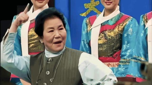 又逢一年新春时，才突然想起：这些春晚的老面孔已经永远地离开了