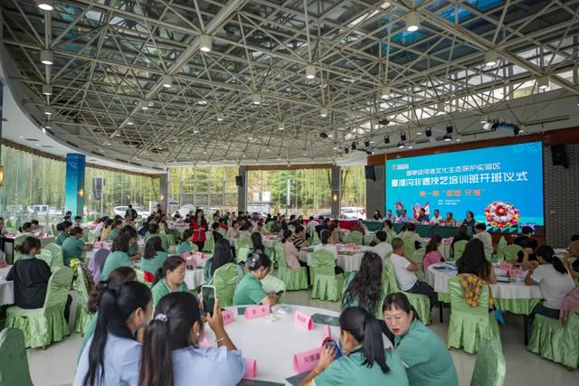 非遗走进重渡沟景区：指尖有绝技，以面塑万物
