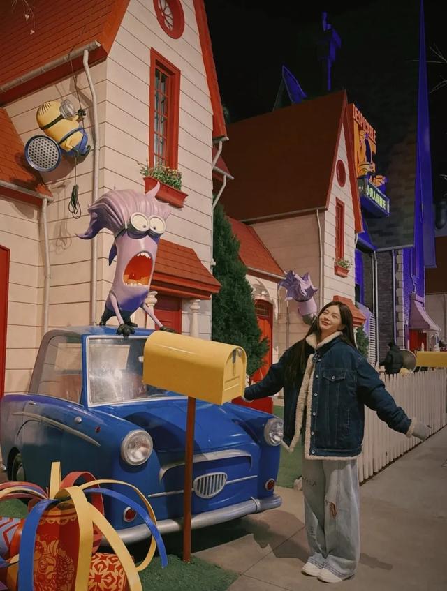 沈梦辰杜海涛带父母玩环球影城，梦辰美炸天，海涛瘦了眼睛变大了