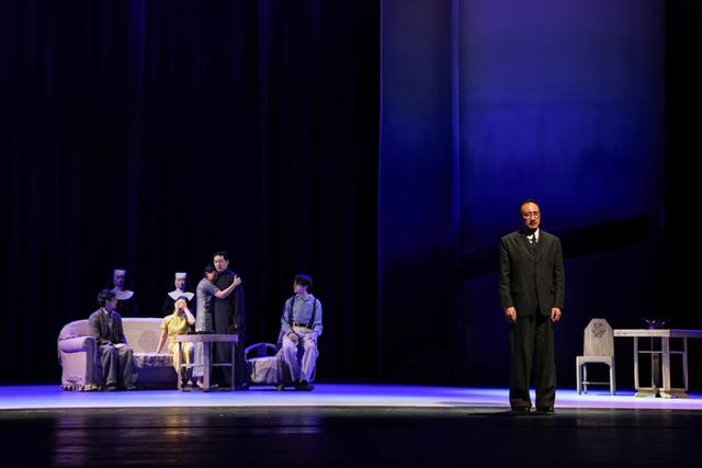 燕京新语丨缺席的鲁贵，在场的灵魂