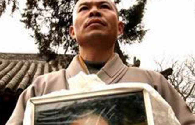 12岁出家为僧，63岁担任少林寺住持，武功盖世被称：少林拳王