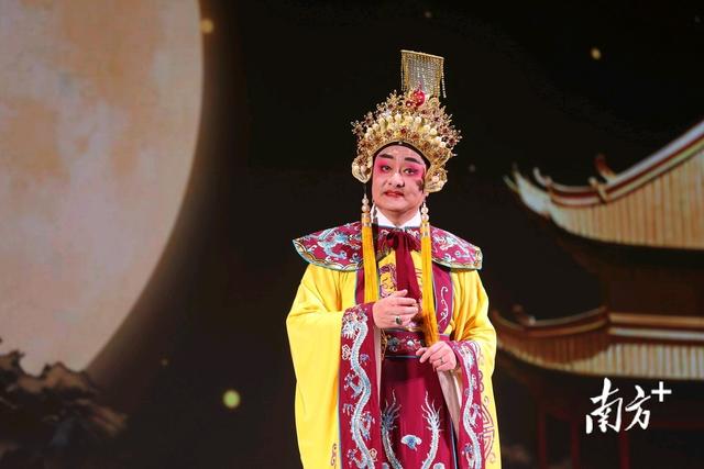 “胡智荣粤韵会知音”元宵敬老系列演出在中山开演