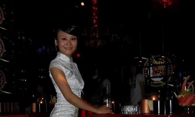 为嫁美国富豪辞职央视，婚后受虐却死不离婚，曹晴如今过得怎样？