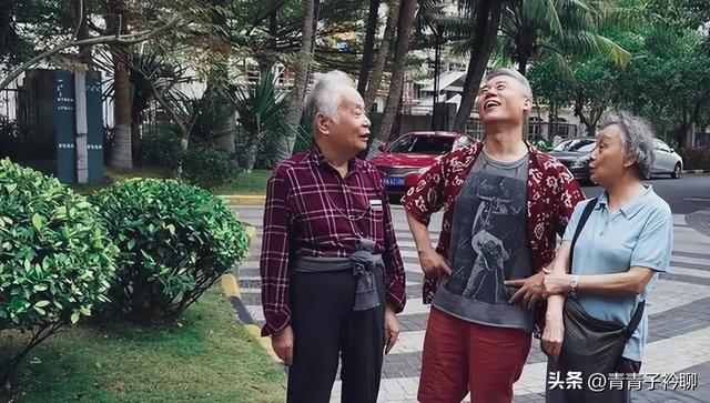 院士何祚庥与项立刚隔空交锋，两代科技人互不相让