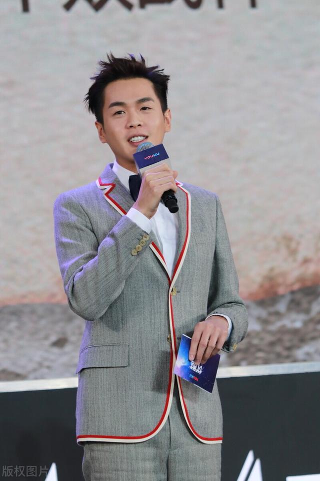 张若昀的神秘生母，和父亲给他带来的“异父异母”弟弟