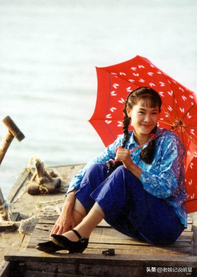 于文华:出身农村,父亲60岁生下她,母亲去世后患抑郁症