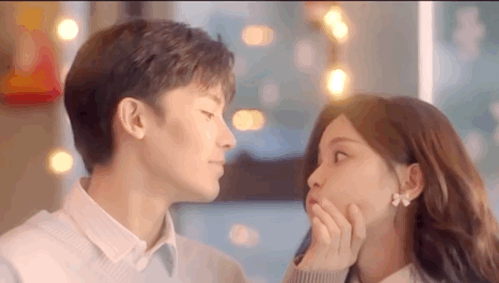 跟杨超越甜爆,跟关晓彤一起却被黑惨,CP这件事到底有多玄学?