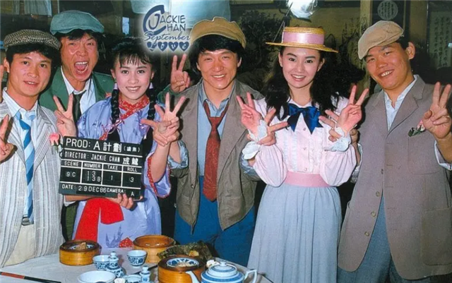 1987年，成龙开拍《A计划续集》，没有洪金宝和元彪，依然很经典