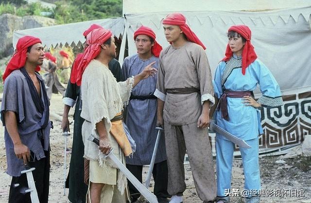 《佛山赞先生》剧照:黄日华和“中年黄蓉”欧阳佩珊饰演情侣