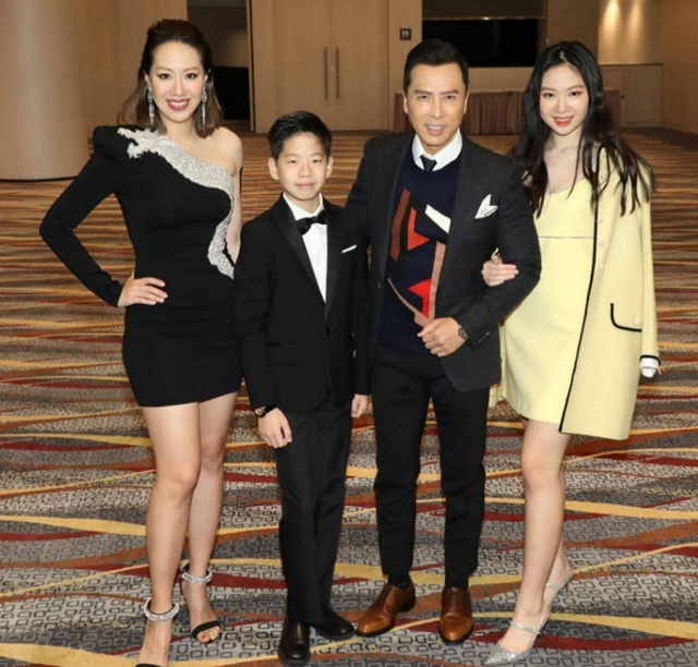 功夫巨星甄子丹的妹妹甄子菁,颜值气质绝佳,功夫也特别好