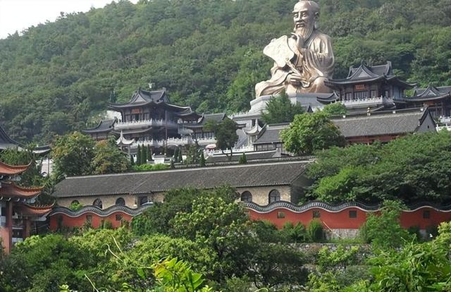 林正英僵尸片中的茅山术，真的存在吗？茅山道术的传说与故事